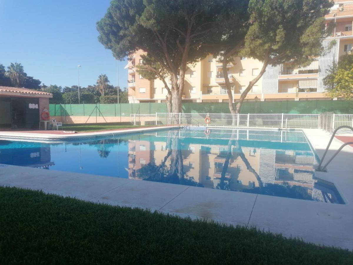 Apartament Piso Familiar Con Piscina Y Aparcamiento En Torre Del Mar - Edificio Ronda I Zewnętrze zdjęcie